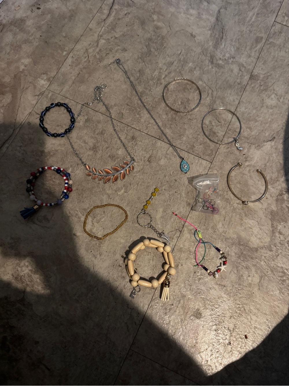 Mixed jewelry lot